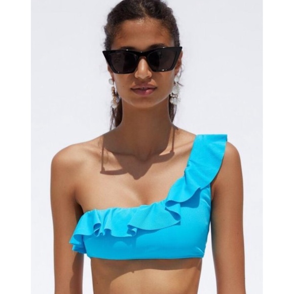 ZARA ASYMMETRICAL BIKINI TOP